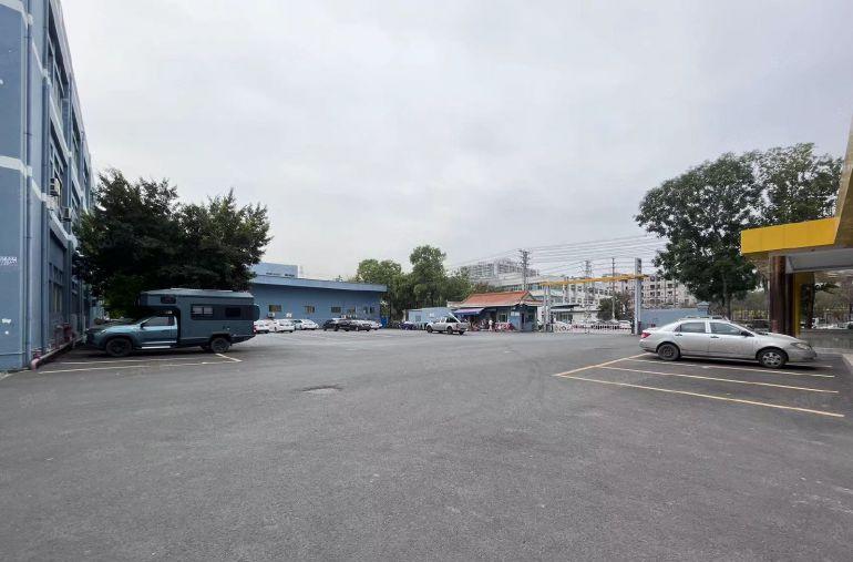 （临深）长安新民新出标准一楼1000平厂房出租，有装修空地大