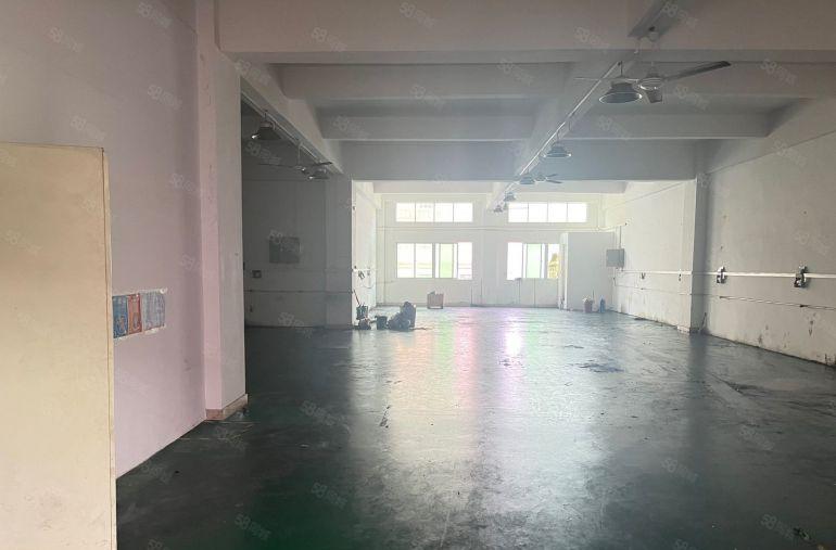 长安厦边新空出2楼960平，现成装修办公室水电齐全