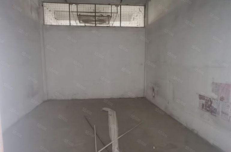 沙头2楼120平方，1300块钱一个月。