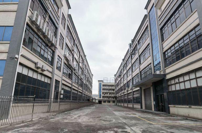 长安13500平原房东现成装修办公室水电齐全标准独院厂房出租