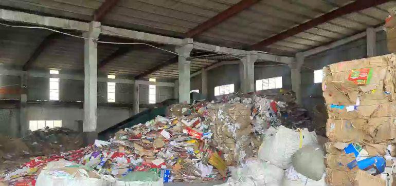 常平新出废品打包场地，单一层独门独院，滴水十米带宿舍办公室