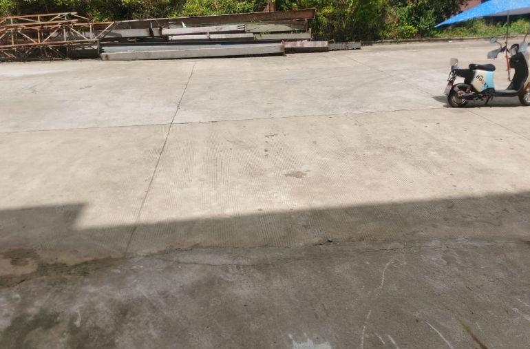 近大朗低价厂房仓库出租标准一楼带精装修办公室。