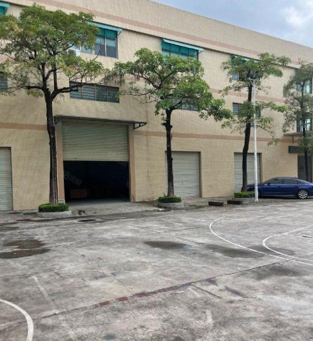 常平 常平 空地超大，原房东花园式油性家具喷油环评厂房出租，