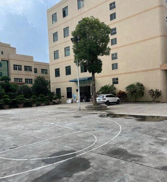 常平 常平 空地超大，原房东花园式油性家具喷油环评厂房出租，