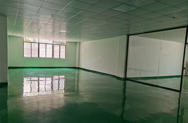 塘厦工业园内一楼780平仓库厂房出租，全新办公地坪漆可进大车