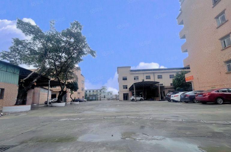 平山188工业区标准1楼出租1900平主线到车间大小面积都有