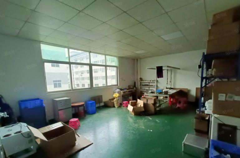 塘厦新出楼上500平带装修小厂房出租，整层吊顶小五金加工耳机