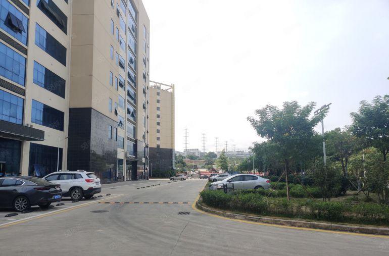 塘厦镇靠近深圳红本标准厂房8000平方500平方起分