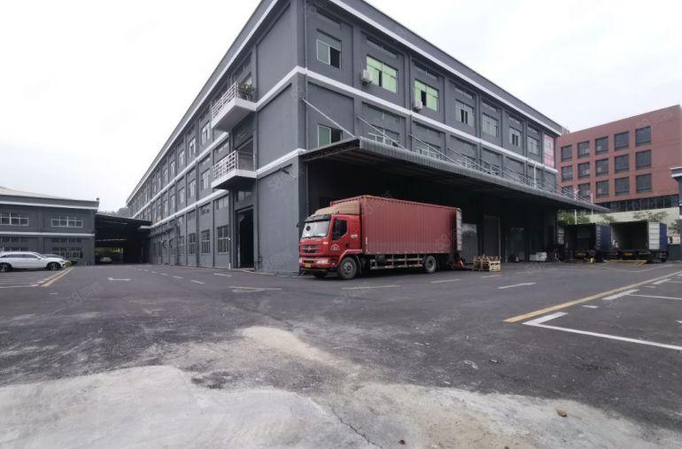 塘厦龙背岭园区标准一楼仓库厂房出租，带牛角水电现成可分租空地