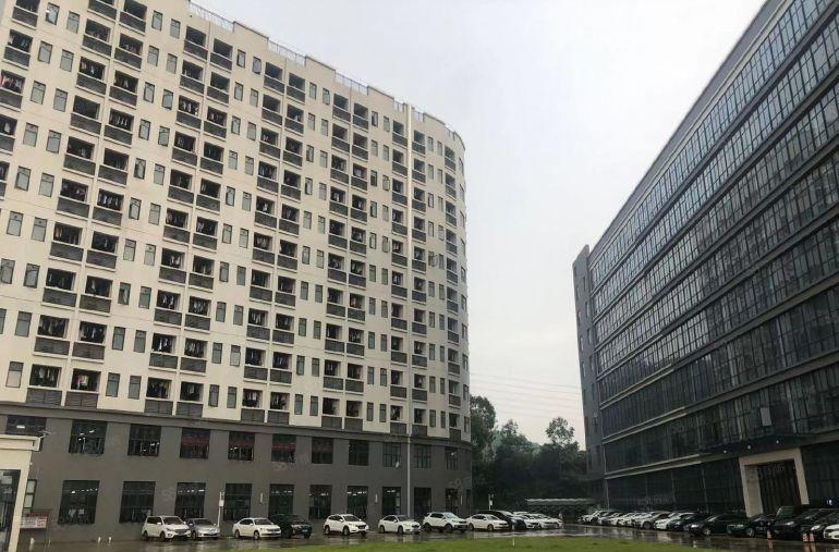 塘厦大坪靠观澜新出楼上5200平形象好厂房仓库出租，大小分租