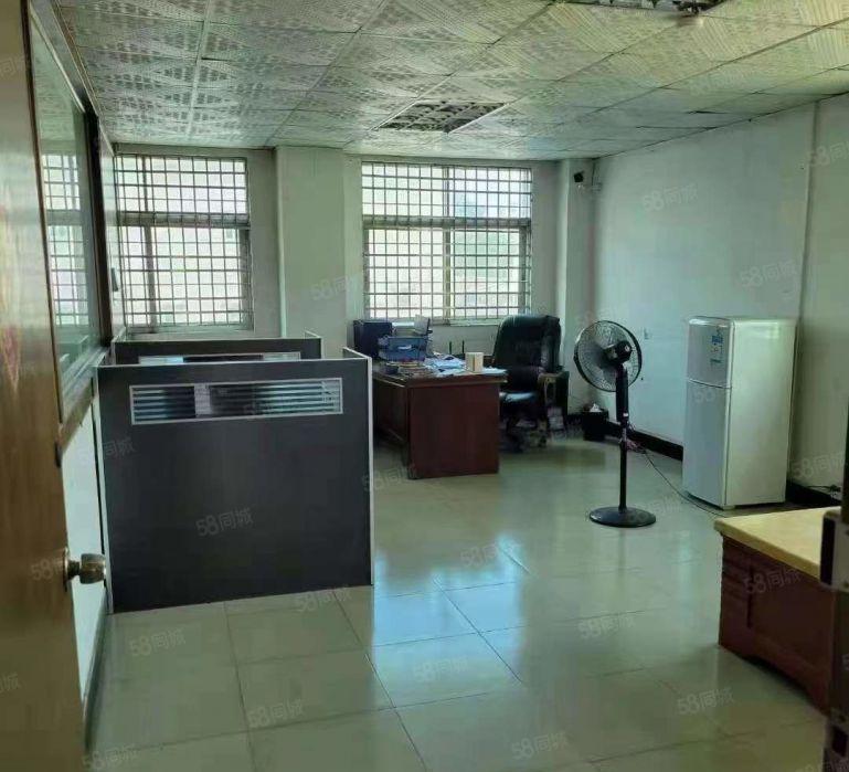 林村无尘车间出租二楼460方九成新地坪漆价格便宜