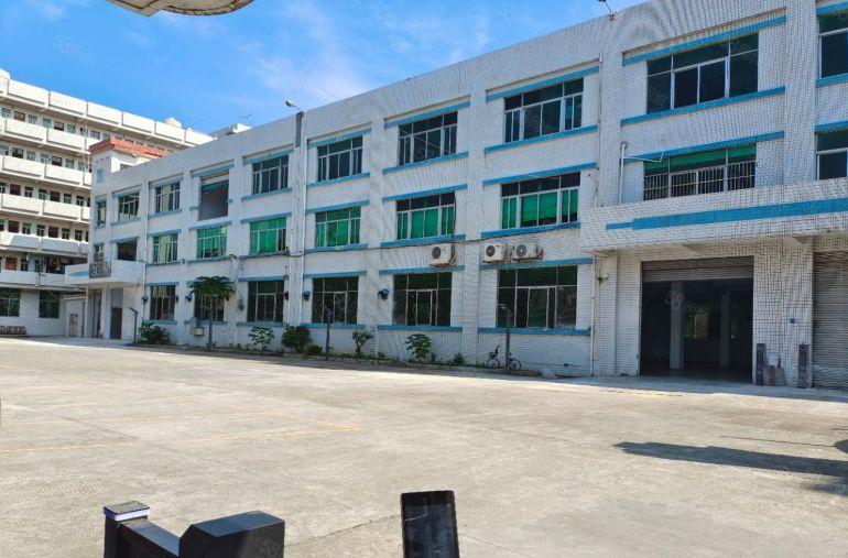 独门独院厂房，总面积9500平方，出租18元