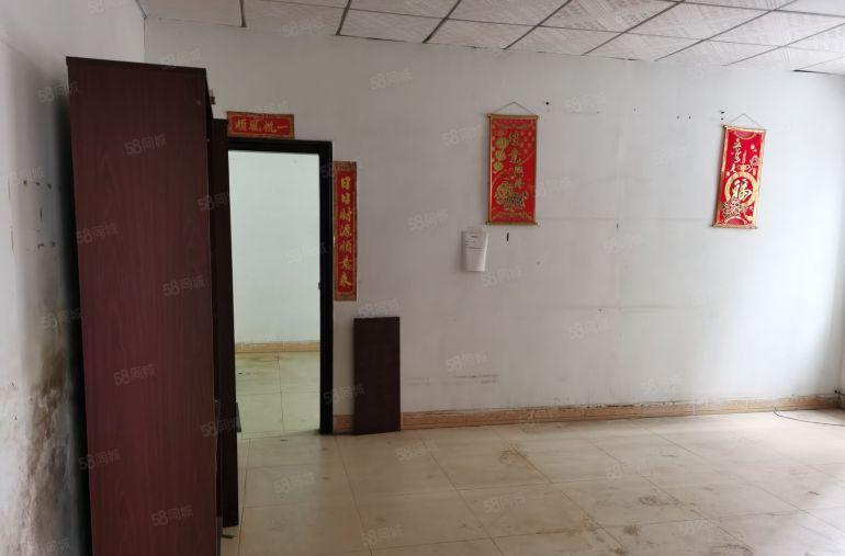 寮步独门独院单一层厂房出租950平方米带办公室装修经典小独院