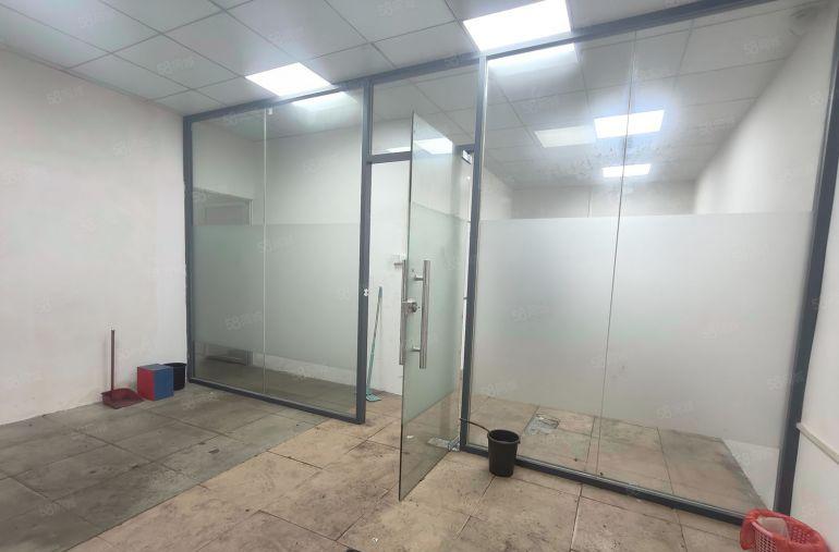 行车免费用 油甘埔小面积厂房出租400平 注塑模具 冲压数控