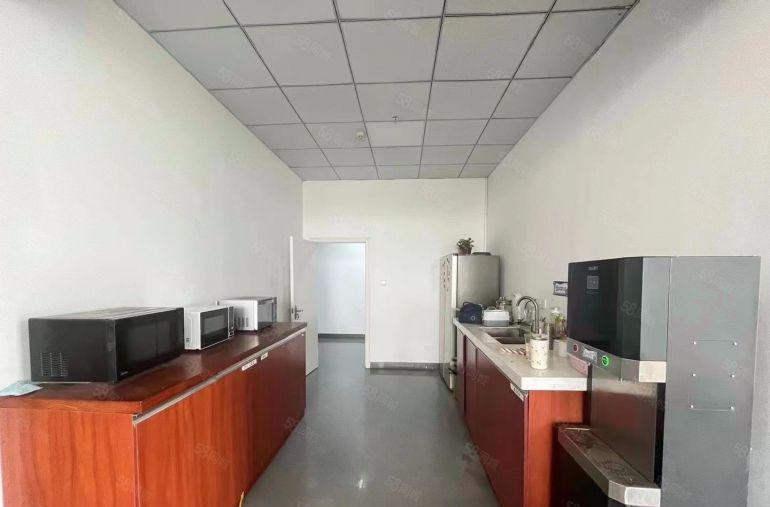 13元凤岗五联豪装2200平免转让费原房东厂房仓库低价出租