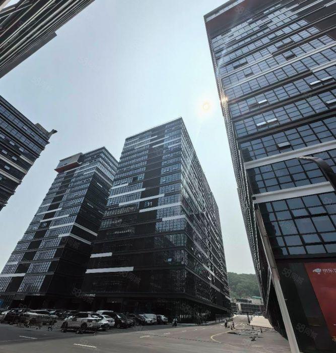 凤岗近深圳平湖横岗龙岗全新厂房出租，价格优惠180万产业园区