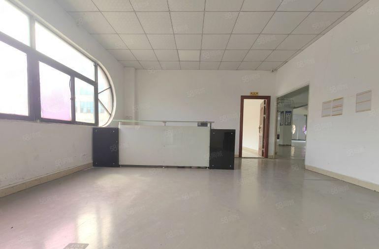 凤岗镇雁田村原房东二楼精装修厂房1000平园区形象好厂房出租