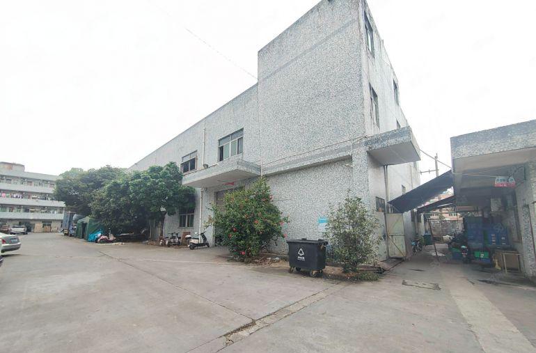 房东降价了！凤岗五联标准一楼带航车1500平米厂房出租