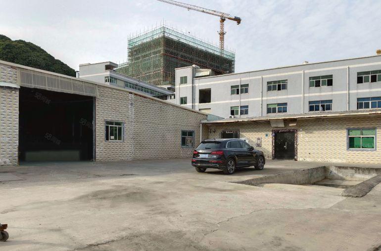 凤岗原房东独门独院2000平出租有卸货平台现成装修办公室水电