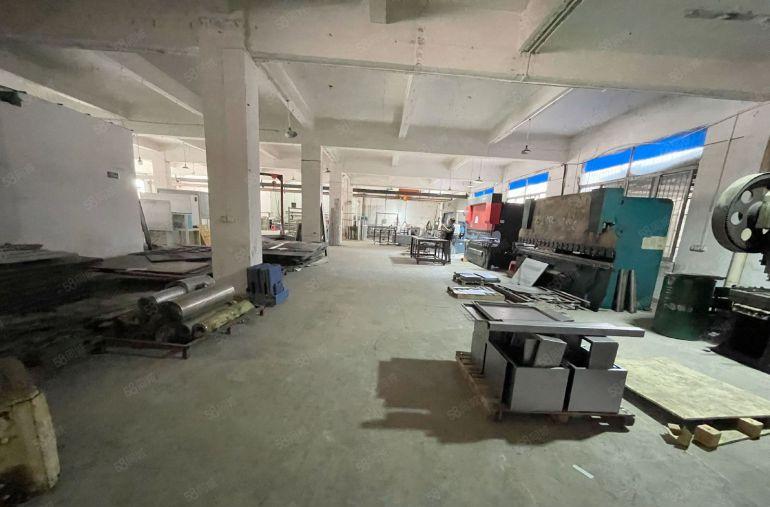 万江黄粘洲一楼1300平方标准厂房出租有现成办公室水电齐全