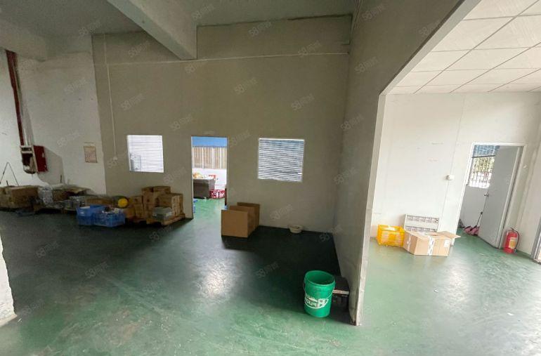 万江简沙洲一楼530平方标准厂房出租有装修好的办公室与卫生间