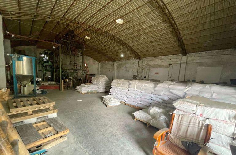 经典独院！原房东1000平独院单一层厂房出租水电办公室配套齐