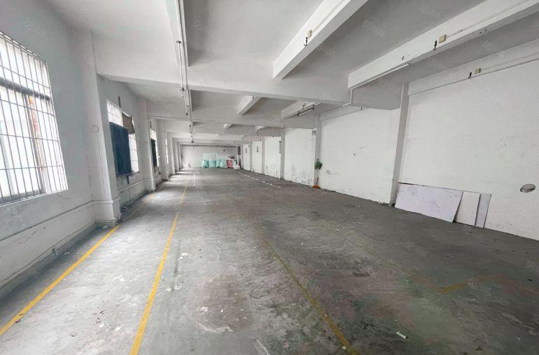 万江石美三楼650平方标准厂房出租有现成办公室水电齐全院子大