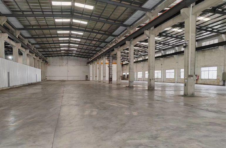 大朗独院单一层厂房出租2000平方，滴水9米，水电齐全，空地