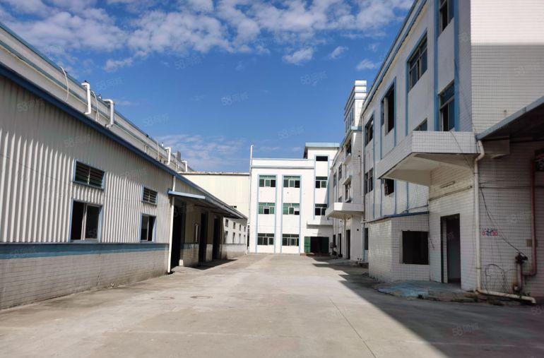 松木山原房东独院5000平 临近高速口 带喷淋 低价厂房出租