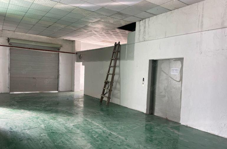 黄江镇中心楼上无尘车间850平低价出租有吊机口随时可看