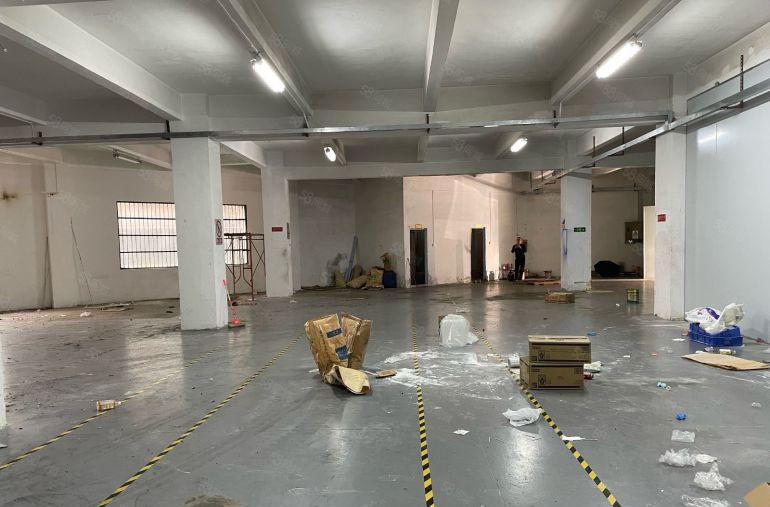 黄江镇社贝新空出一楼850现成水电低价出租配套齐全