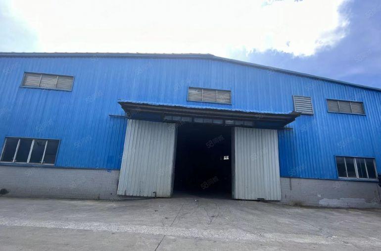 大岭山钢构厂房出租，可办环评，靠近大马路位置出入方便