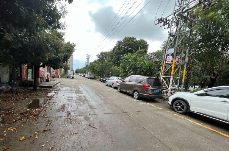 大岭山颜屋独院厂房1楼500平临近深圳易招工低价出租带行车