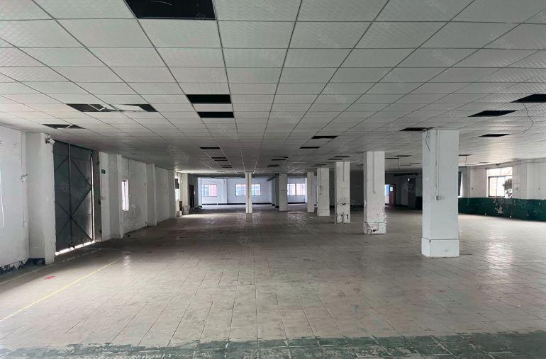 清溪楼上1900平带装修办公室工业厂房出租