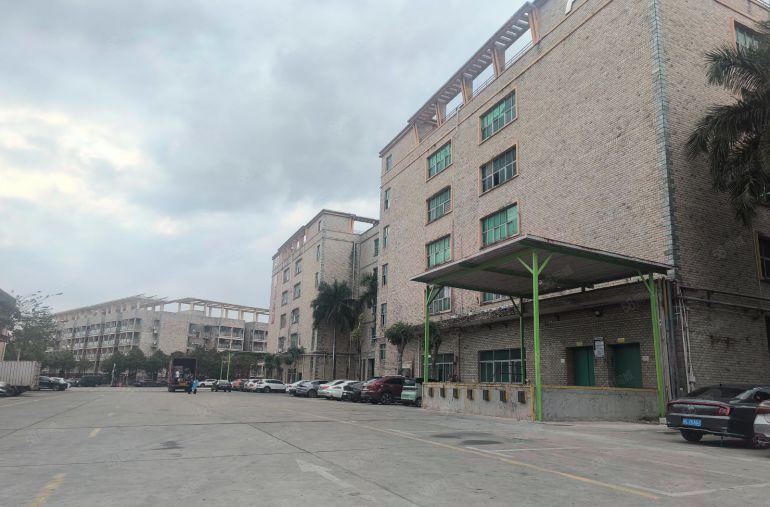 清溪原房东一二楼各1000平精装修厂房仓库，大小分租水电齐全