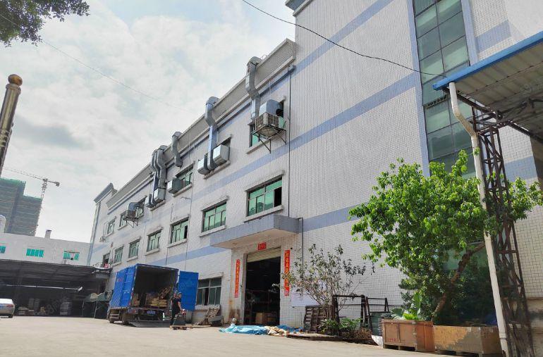 10元300平桥头楼上标准厂房2800平可分租，水电现成