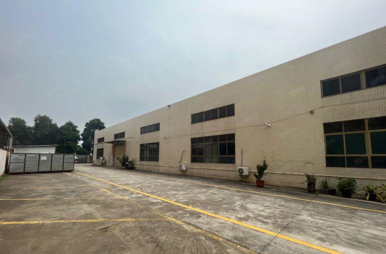 石排镇厂房出租，原房东砖墙到顶单一层2千平方价格便宜水电过户