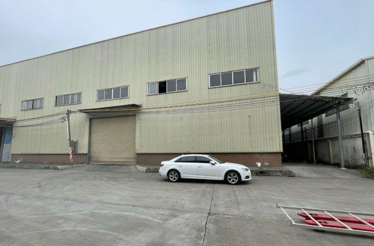 （降价急租！）中堂滴水10米高单一层厂房出租，可架航车。