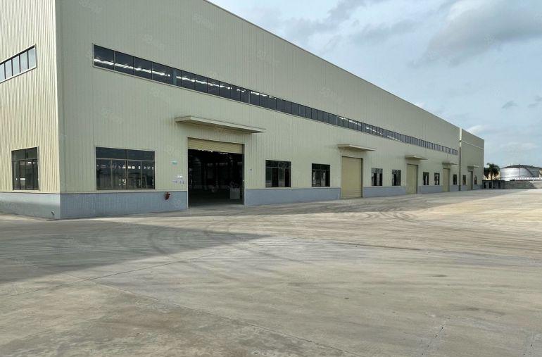 中堂（独门独院）全新15米高重工业厂房4920平方出租。