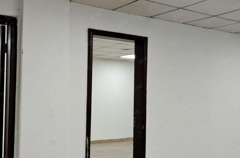 西乡107国道办公十厂房60平120平170平20元平