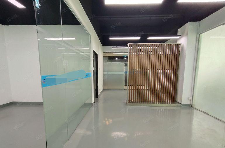 西乡，固戍大型工业园，楼上带装修380平办公厂房电商贸易出租