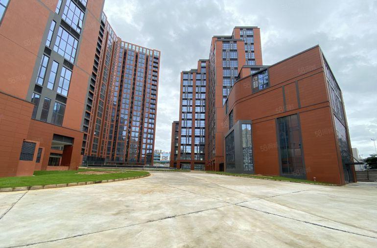 松岗地铁口8万平方全新重工业红本厂房出租大小可分租形象高大上