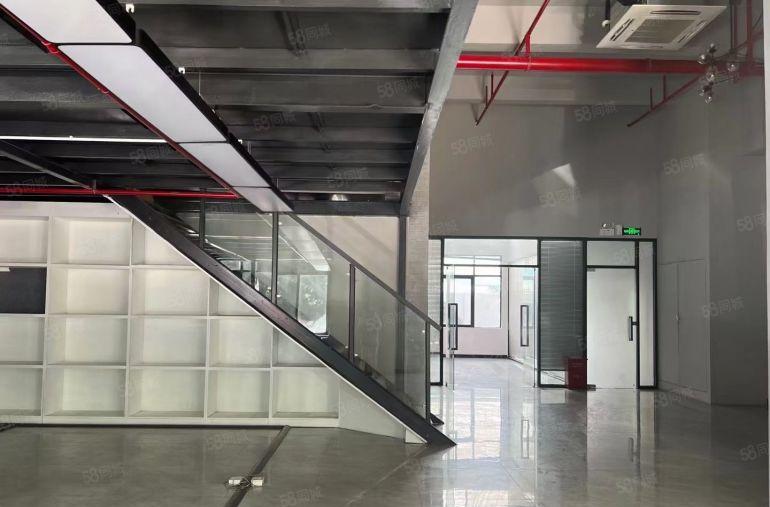 一楼复式368平办公，高度6米