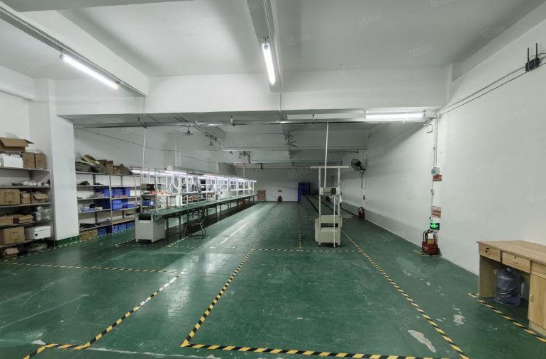 西乡房东直租，电改园区，450平现成电子厂房，带豪华装修