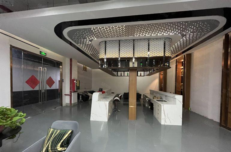 福永塘尾楼上500平精装修无尘车间低价厂房仓库空土地车位出租