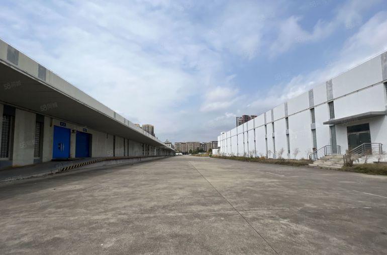 滴水9米石岩原房东独门独院5000平方钢结构厂房分租空地很大