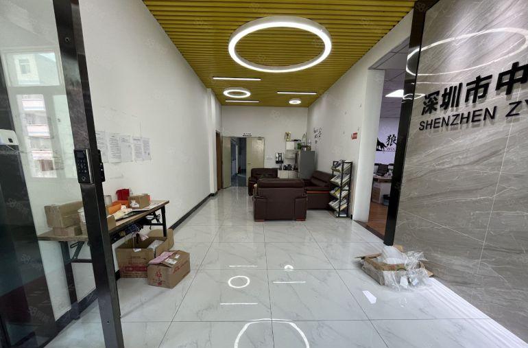 水电齐全！松岗地铁口附近500至2000平楼上精装修厂房出租