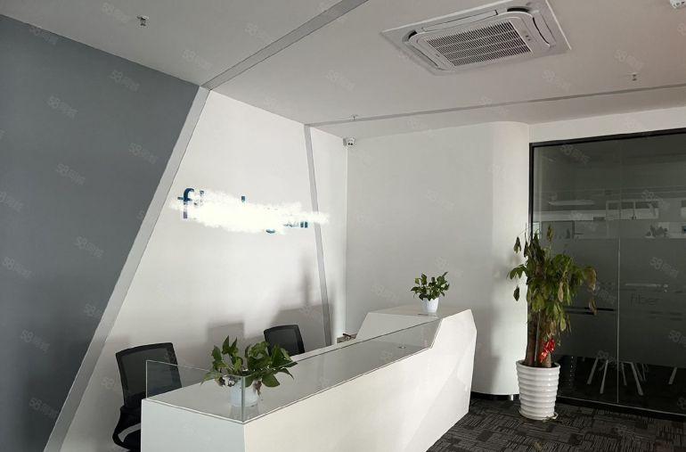 国资委自有园区 西乡地铁口300平 电商贸易 无公摊红本面积