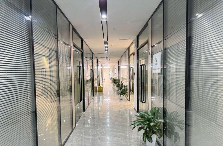 西乡固戍580豪华装修办公室研发直播电商写字楼厂房出租