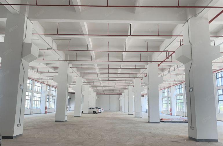 宝安福永工业区原房东3400平可分租厂房仓库出租8米层高航车